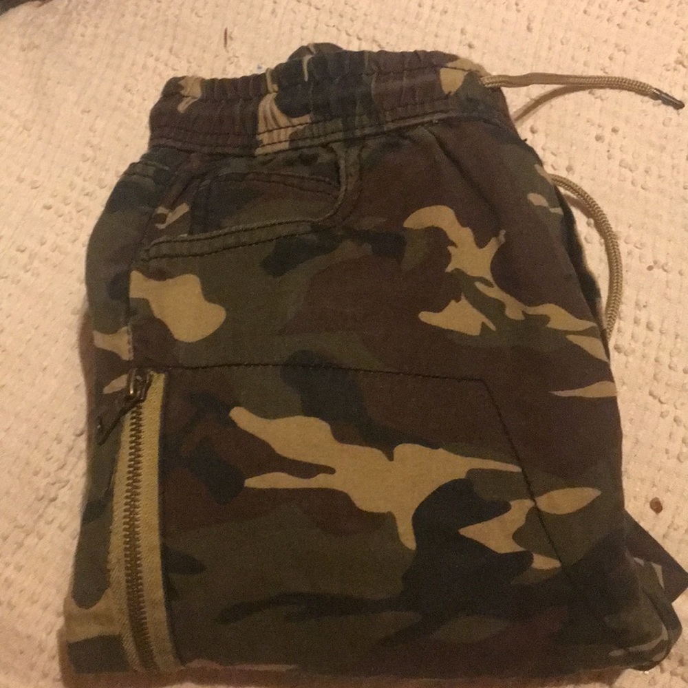 Army fitigue pants
